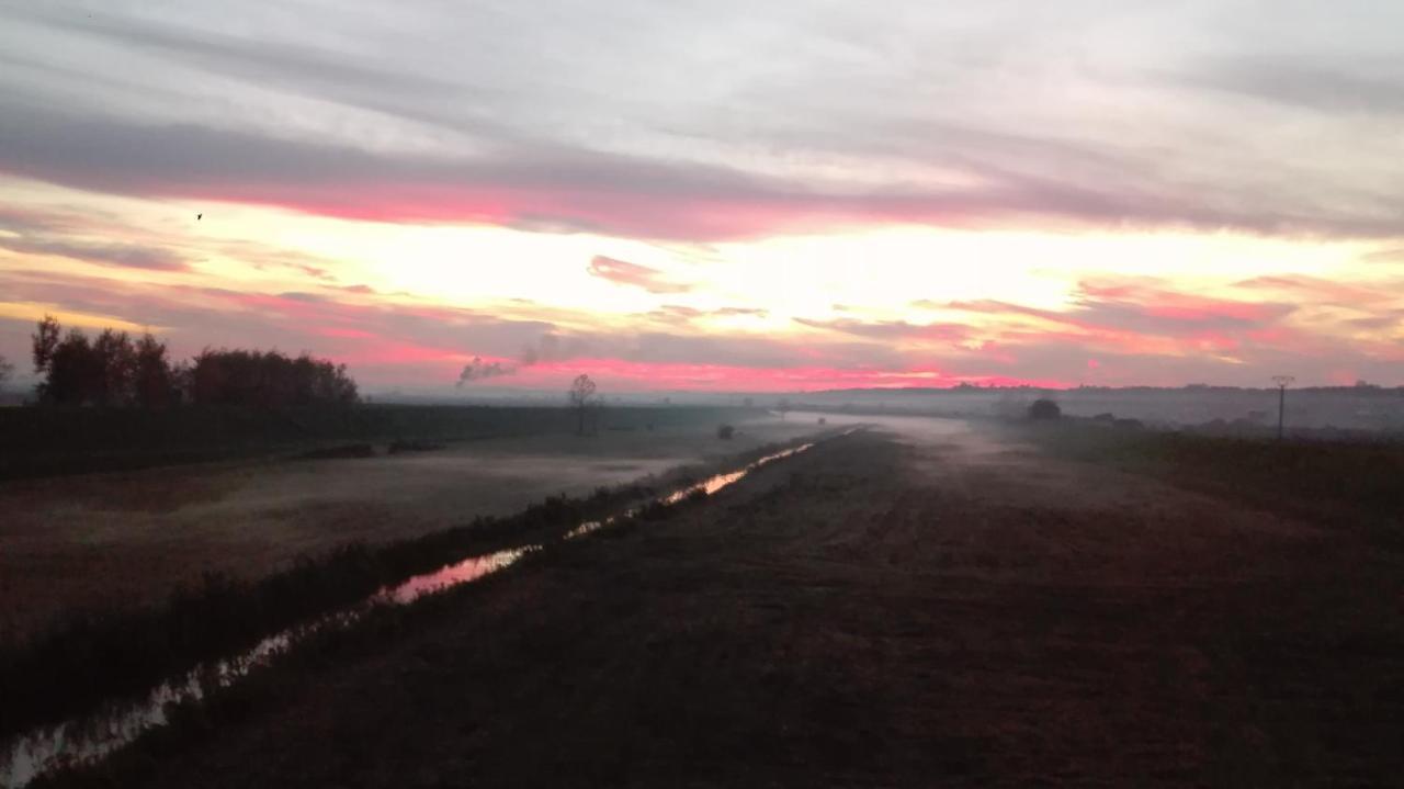 Swieze Poddasze U Przybyszow Andruszkowice ภายนอก รูปภาพ